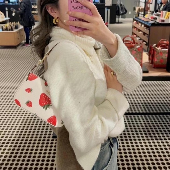 NWT Coach Nolita 19 With Wild Strawberry Print CH533 + Free Chain - Picture 12 of 12